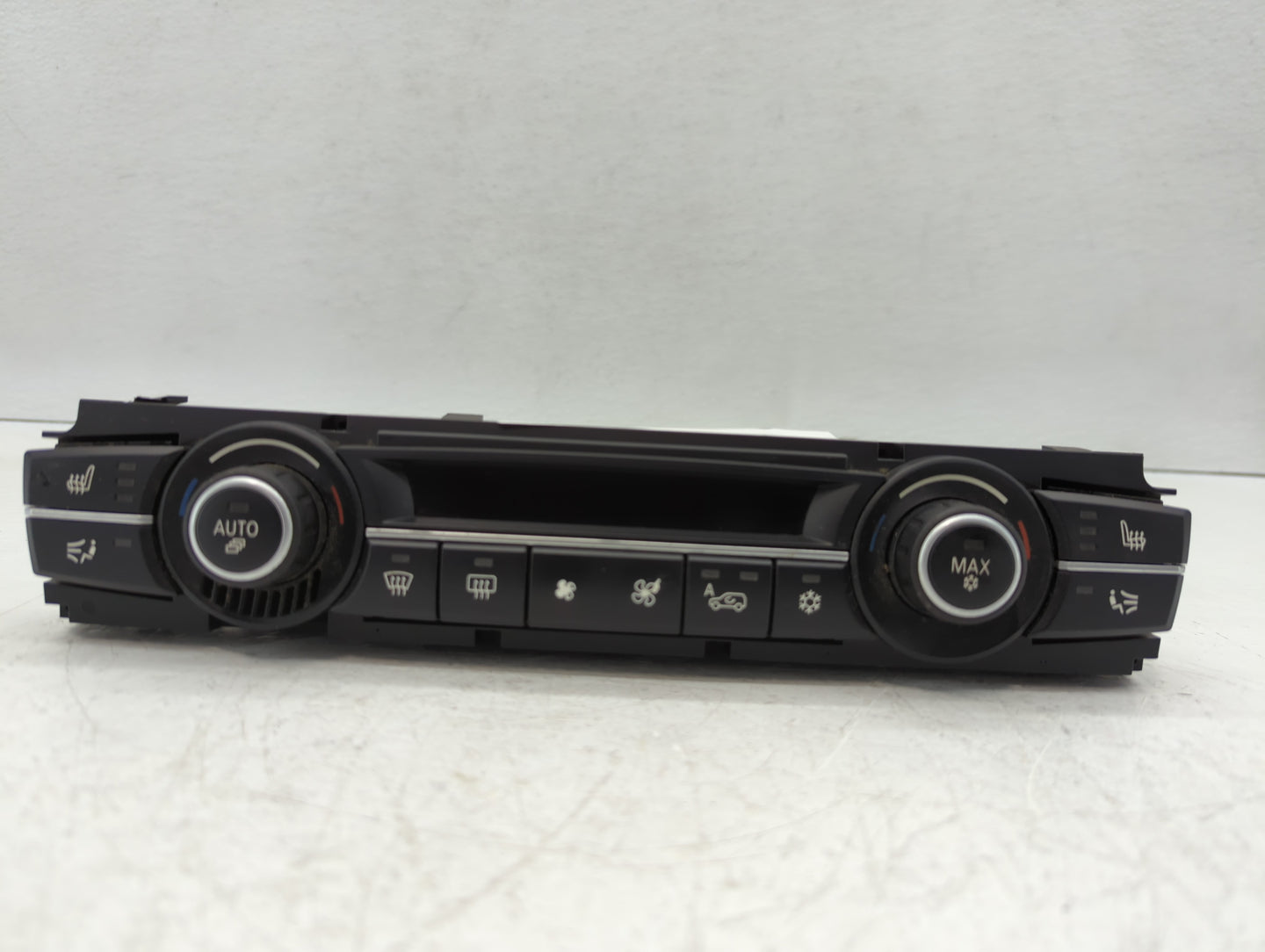 2007-2013 Bmw X5 Climate Control Module Temperature AC/Heater Replacement P/N:9 234 335-02 90025-242 Fits OEM Used Auto Part