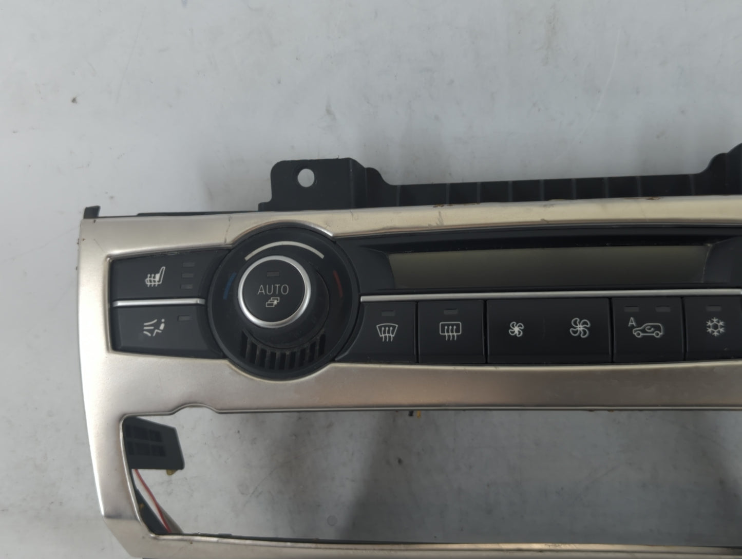 2007-2013 Bmw X5 Climate Control Module Temperature AC/Heater Replacement P/N:9 227 924-01/W Fits OEM Used Auto Parts - Oemu