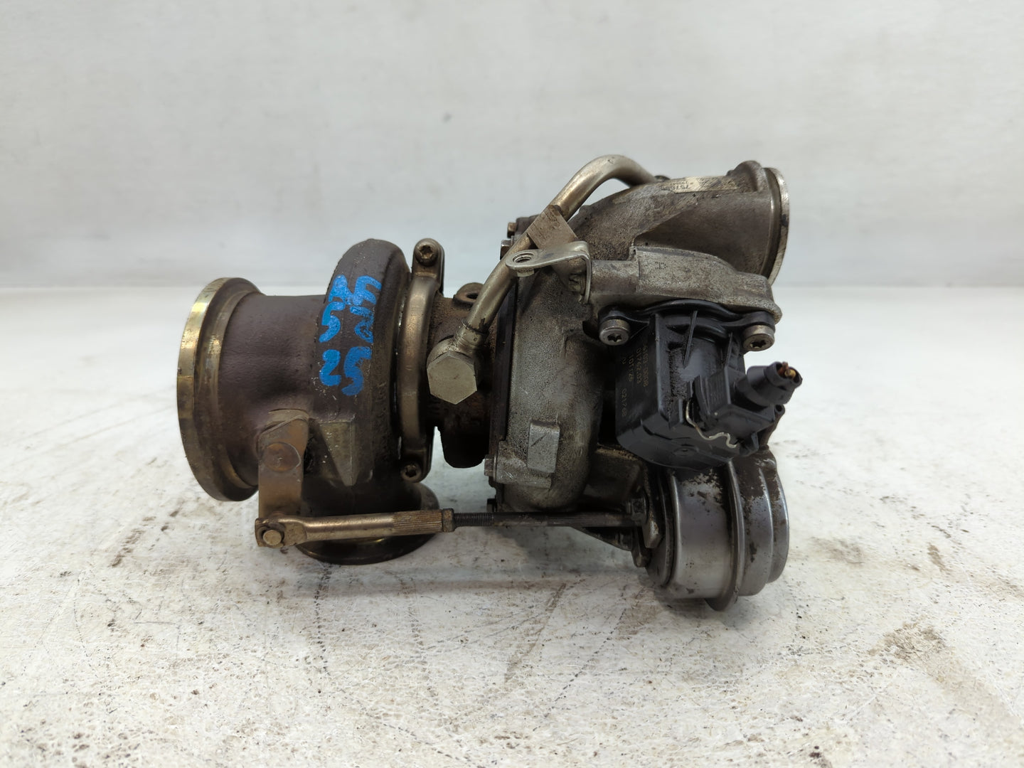 2011-2013 Bmw X5 Turbocharger Turbo Charger Super Charger Supercharger - Oemusedautoparts1.com