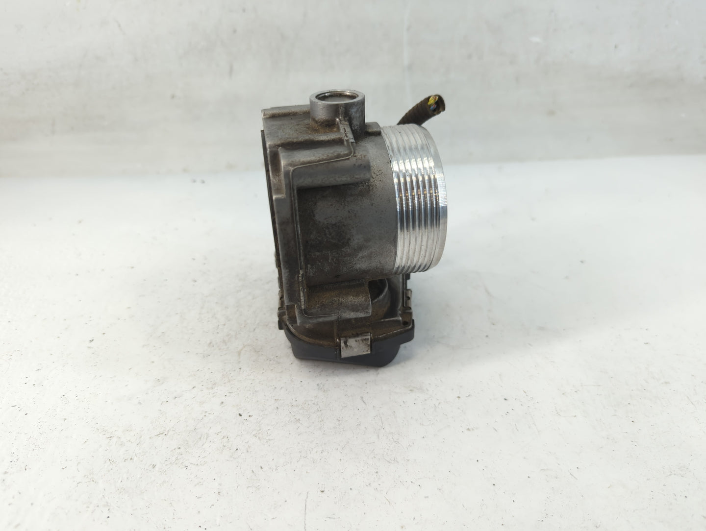 2011-2018 Bmw X5 Throttle Body P/N:1354 7555944-03 Fits Fits 2010 2011 2012 2013 2014 2015 2016 2017 2018 2019 2020 OEM Used