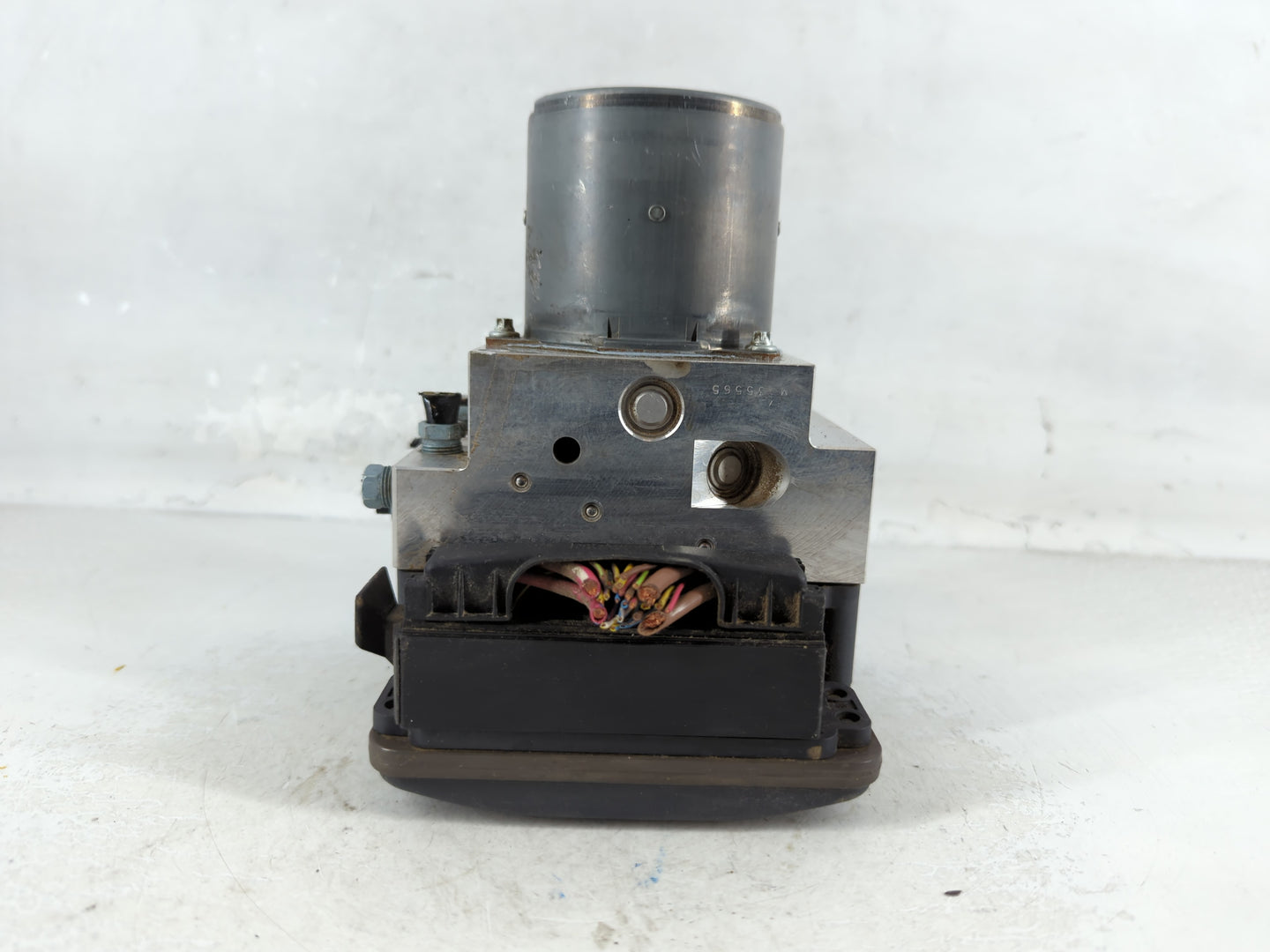 2007-2013 Bmw X5 ABS Pump Control Module Replacement P/N:3452 6798286-01 3451 6798284-01 Fits OEM Used Auto Parts - Oemuseda