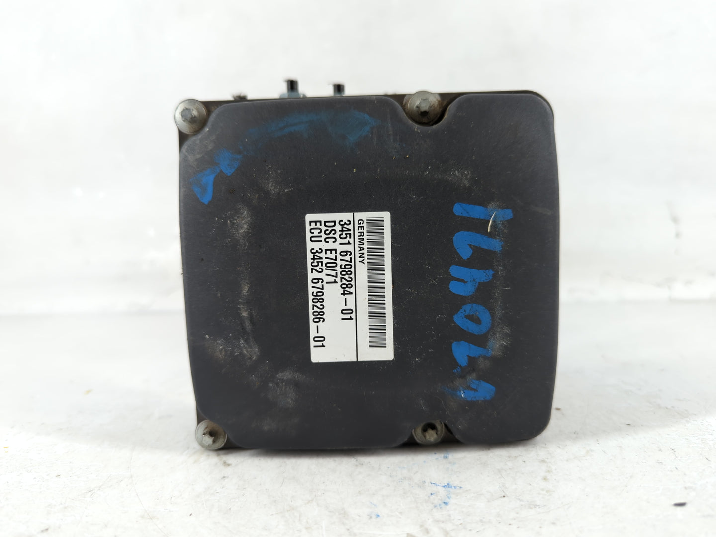 2007-2013 Bmw X5 ABS Pump Control Module Replacement P/N:3452 6798286-01 3451 6798284-01 Fits OEM Used Auto Parts - Oemuseda