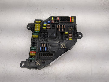 2011 Bmw Z4 Fusebox Fuse Box Panel Relay Module P/N:9210496 9210499 Fits OEM Used Auto Parts - Oemusedautoparts1.com