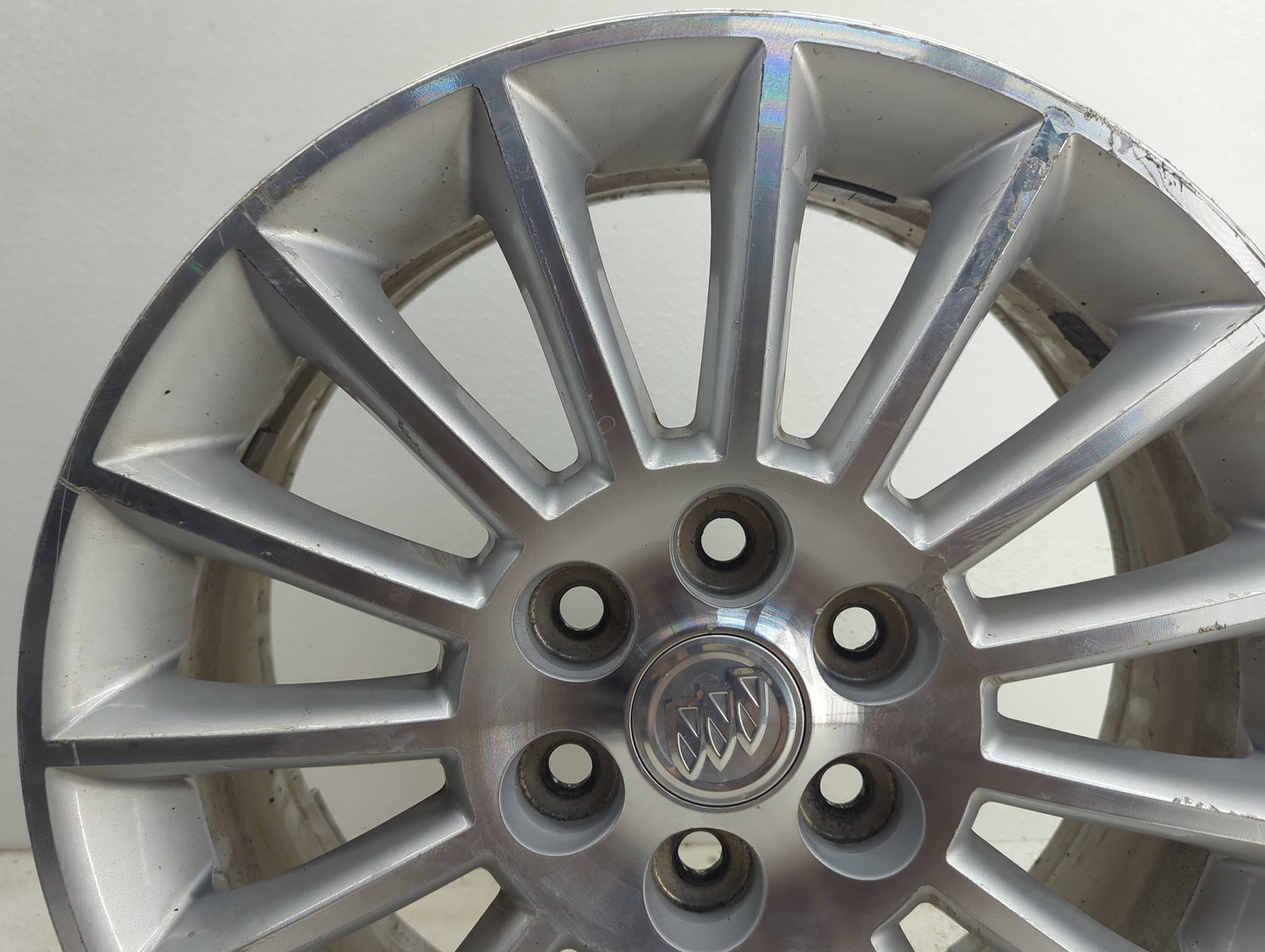 2008-2012 Buick Enclave Oem Wheel Rim - Oemusedautoparts1.com