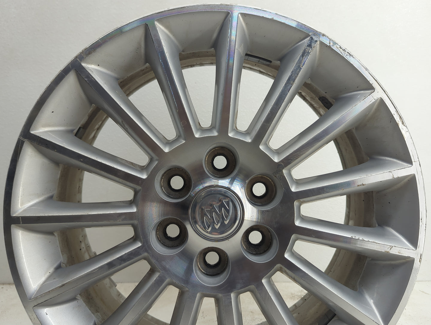 2008-2012 Buick Enclave Oem Wheel Rim - Oemusedautoparts1.com