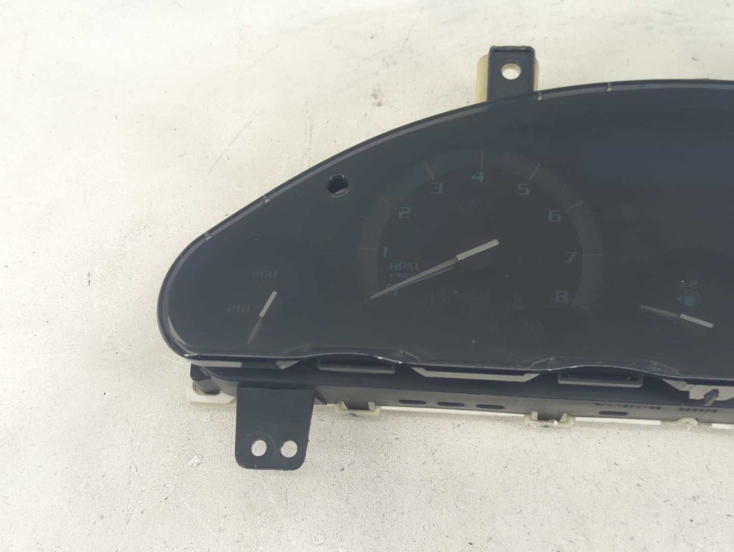 2008-2012 Buick Enclave Instrument Cluster Speedometer Gauges Fits Fits 2008 2009 2010 2011 2012 OEM Used Auto Parts - Oemus
