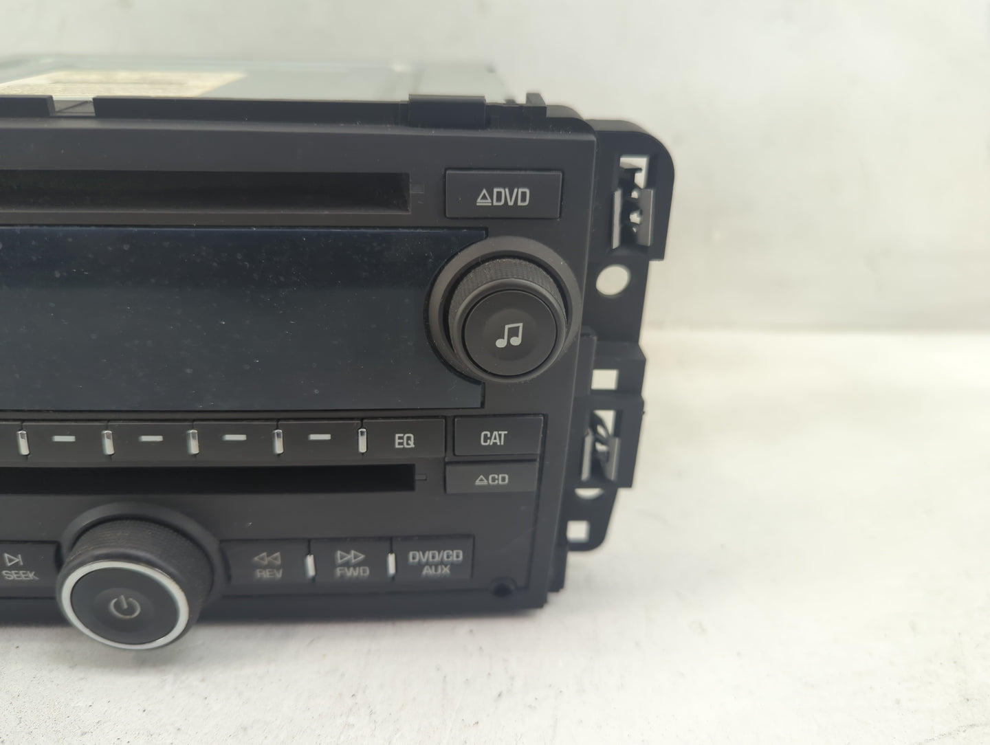 2010-2012 Buick Enclave Radio AM FM Cd Player Receiver Replacement P/N:20940022 Fits Fits 2010 2011 2012 OEM Used Auto Parts