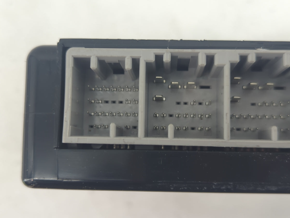 2008-2012 Buick Enclave Body Control Module Bcm Inner Cabin Fuse Box 1081057 - Oemusedautoparts1.com