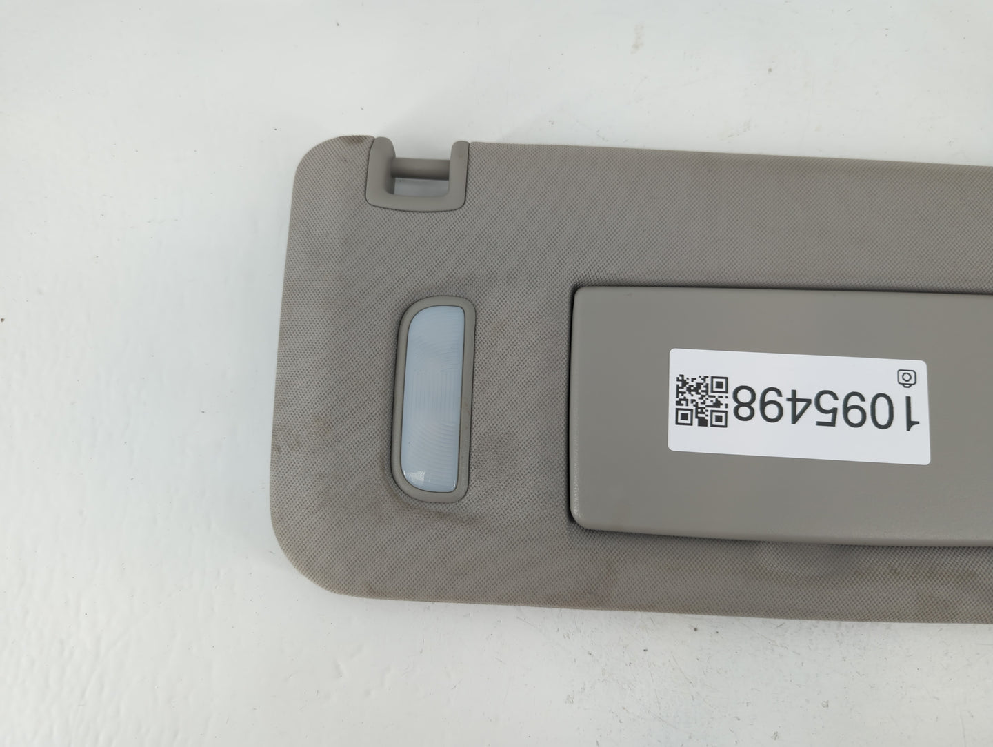 2008-2017 Buick Enclave Sun Visor Shade Replacement Passenger Right Mirror Fits OEM Used Auto Parts - Oemusedautoparts1.com