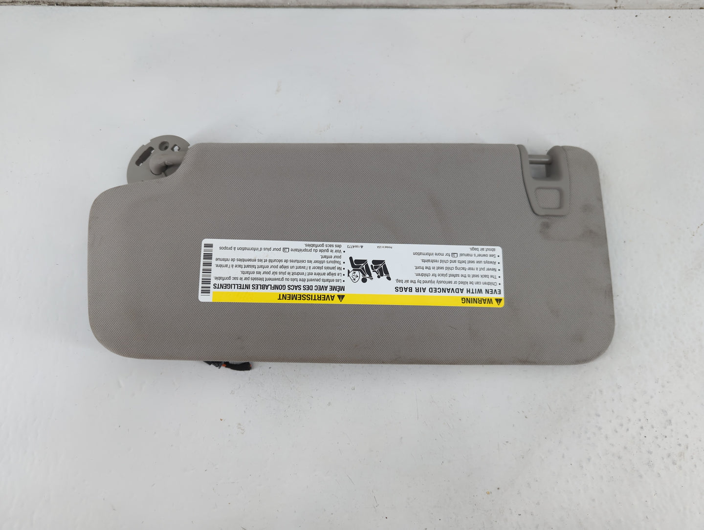 2008-2017 Buick Enclave Sun Visor Shade Replacement Passenger Right Mirror Fits OEM Used Auto Parts - Oemusedautoparts1.com