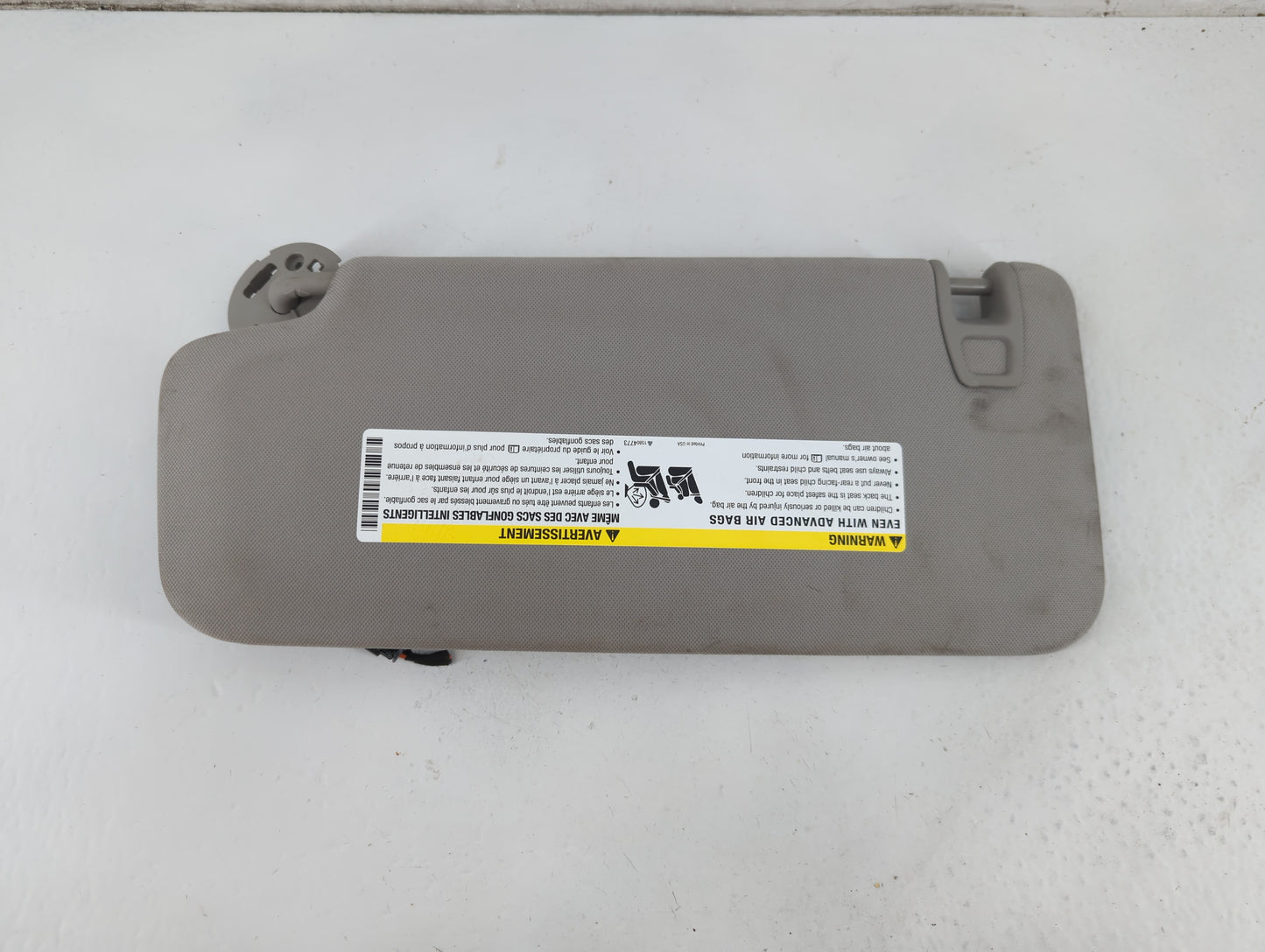 2008-2017 Buick Enclave Sun Visor Shade Replacement Passenger Right Mirror Fits OEM Used Auto Parts - Oemusedautoparts1.com