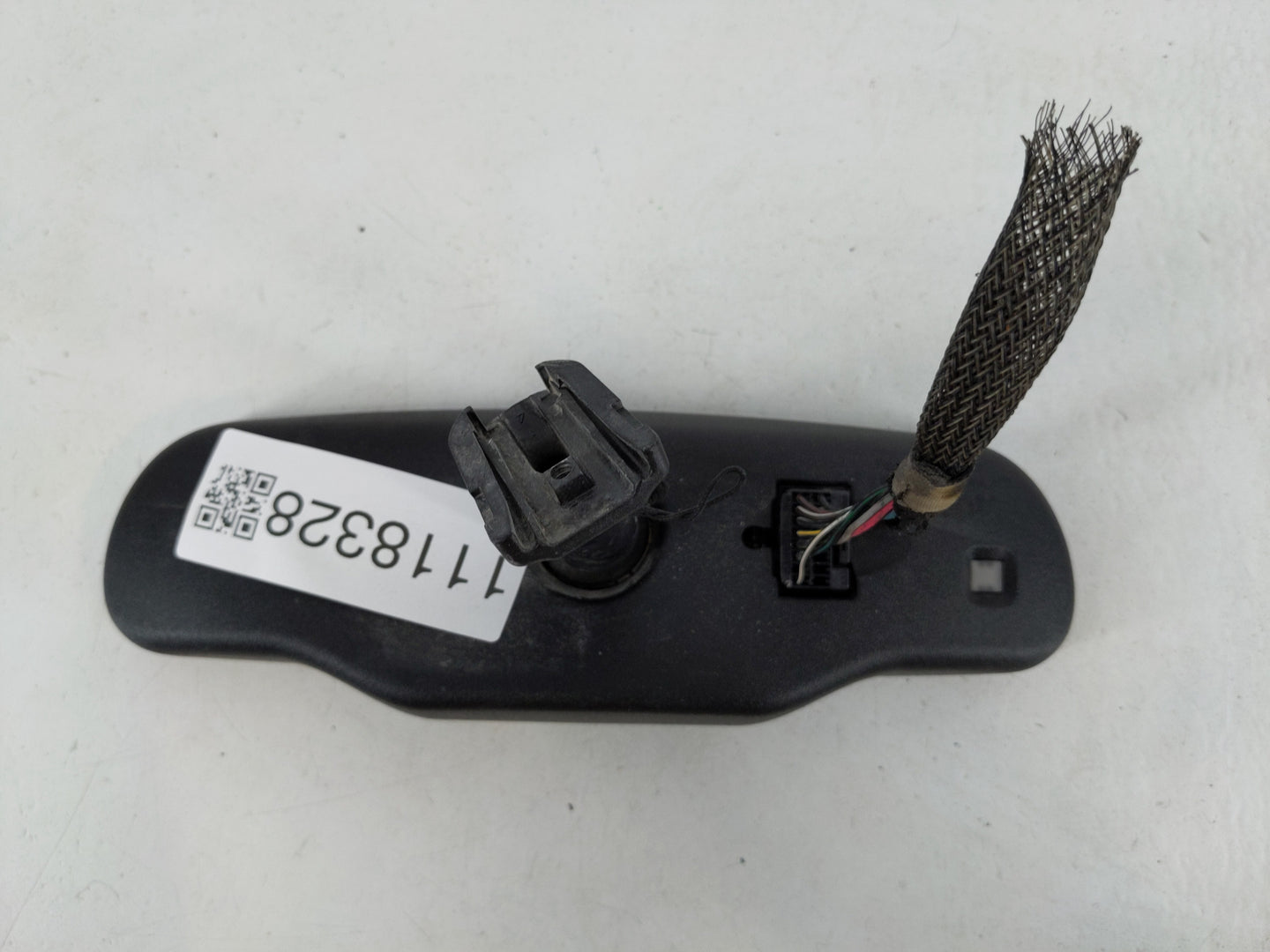 2009-2017 Buick Enclave Interior Rear View Mirror Replacement OEM P/N:1581679 Fits OEM Used Auto Parts - Oemusedautoparts1.c