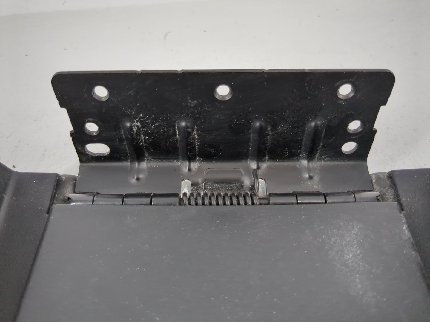 2008-2012 Buick Enclave Center Console Armrest Cover Lid Fits Fits 2007 2008 2009 2010 2011 2012 OEM Used Auto Parts - Oemus