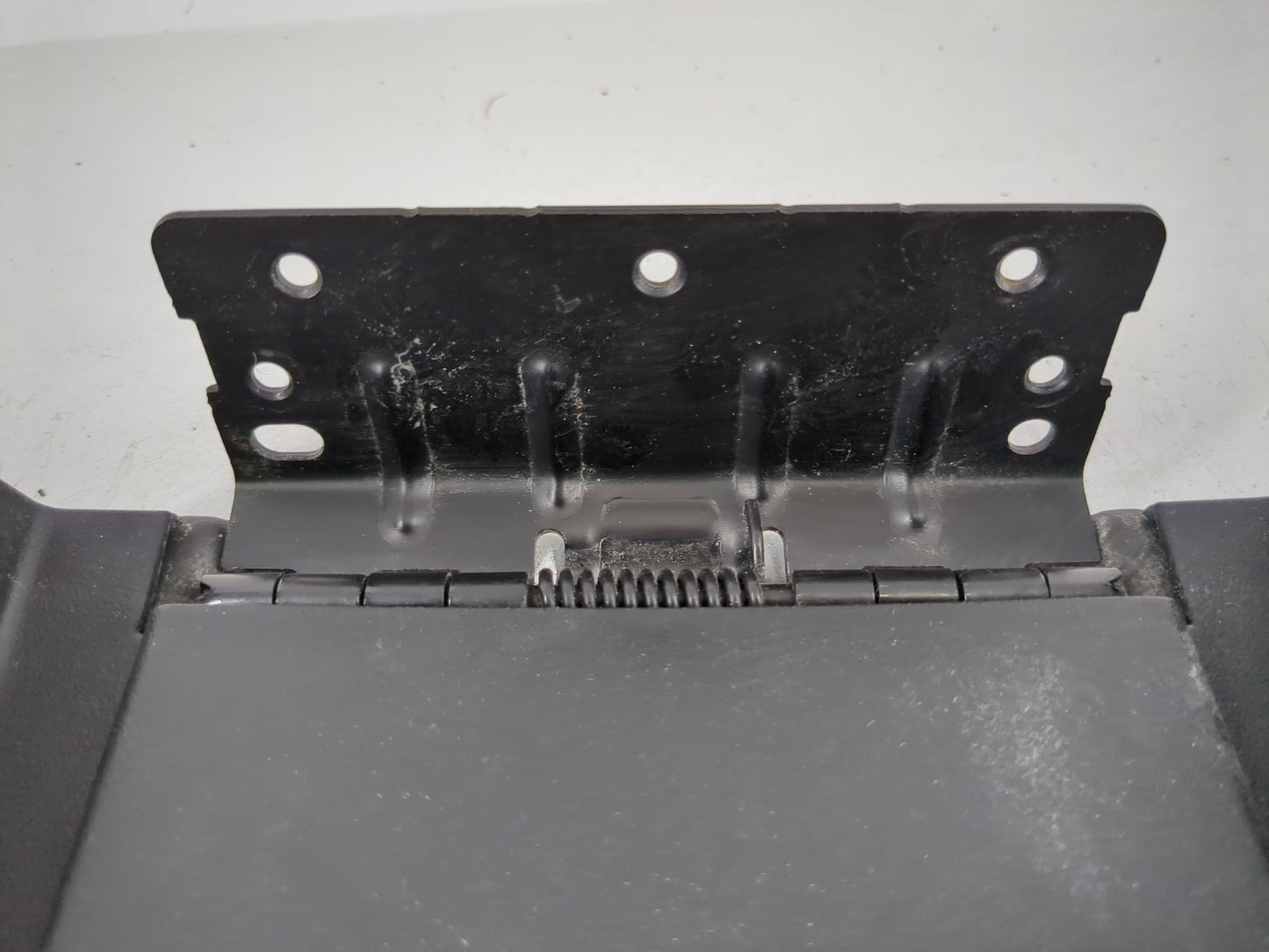 2008-2012 Buick Enclave Center Console Armrest Cover Lid Fits Fits 2007 2008 2009 2010 2011 2012 OEM Used Auto Parts - Oemus