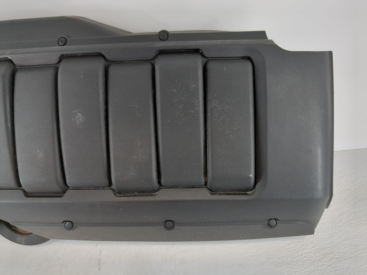 2011 Buick Enclave Engine Cover - Oemusedautoparts1.com