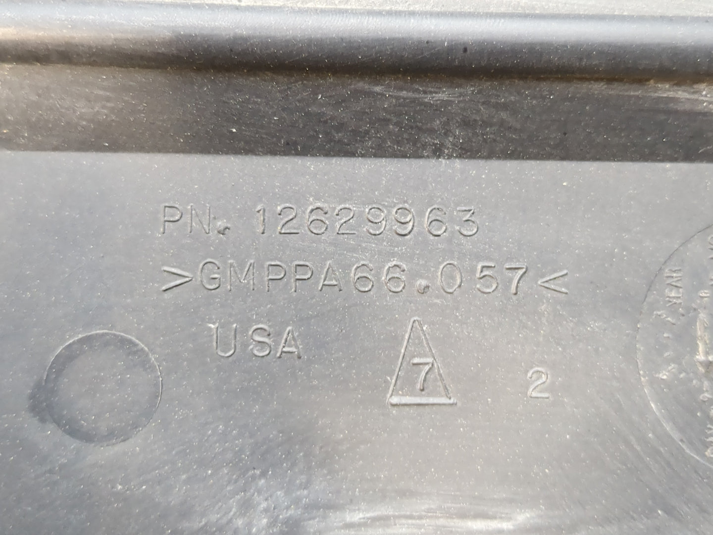 2011 Buick Enclave Engine Cover - Oemusedautoparts1.com