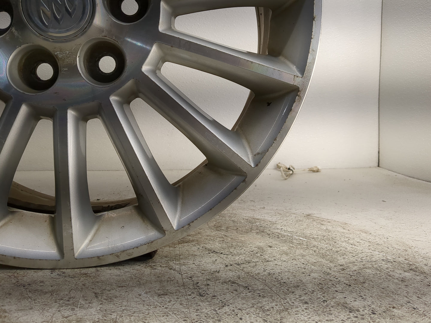 2008-2012 Buick Enclave Oem Wheel Rim - Oemusedautoparts1.com