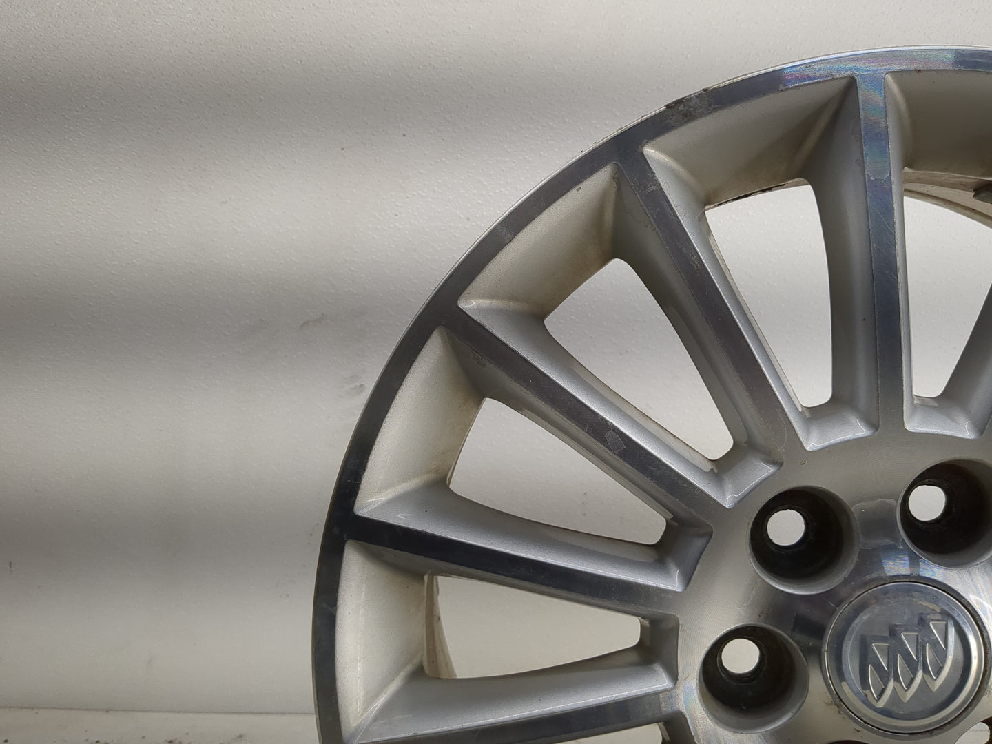 2008-2012 Buick Enclave Oem Wheel Rim - Oemusedautoparts1.com
