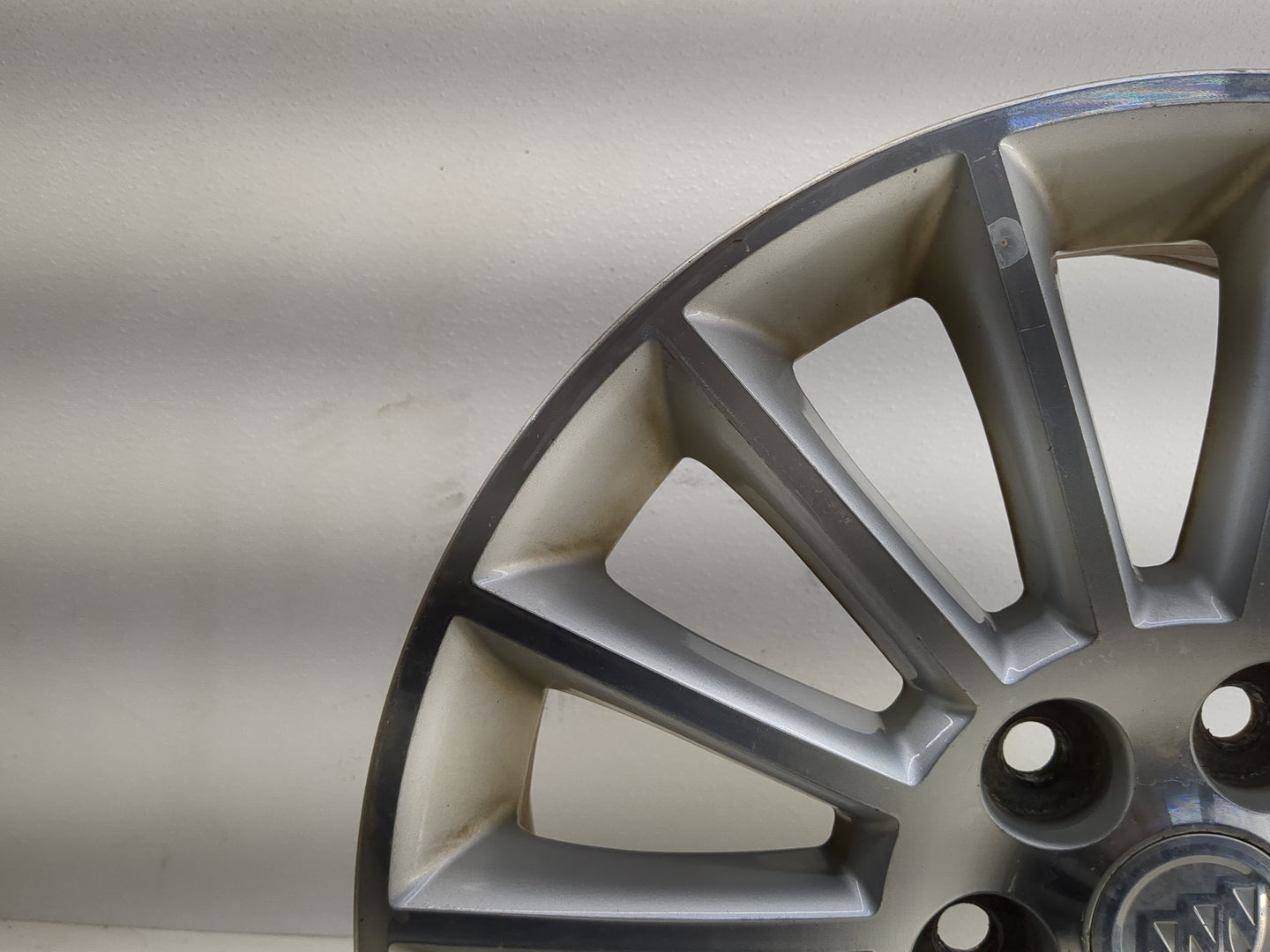 2008-2012 Buick Enclave Oem Wheel Rim - Oemusedautoparts1.com