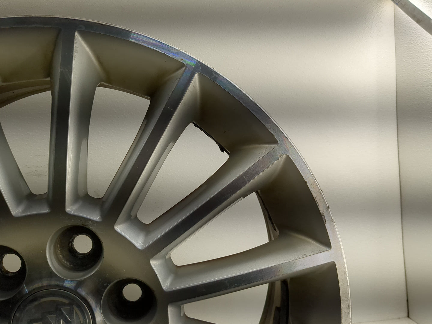 2008-2012 Buick Enclave Oem Wheel Rim - Oemusedautoparts1.com