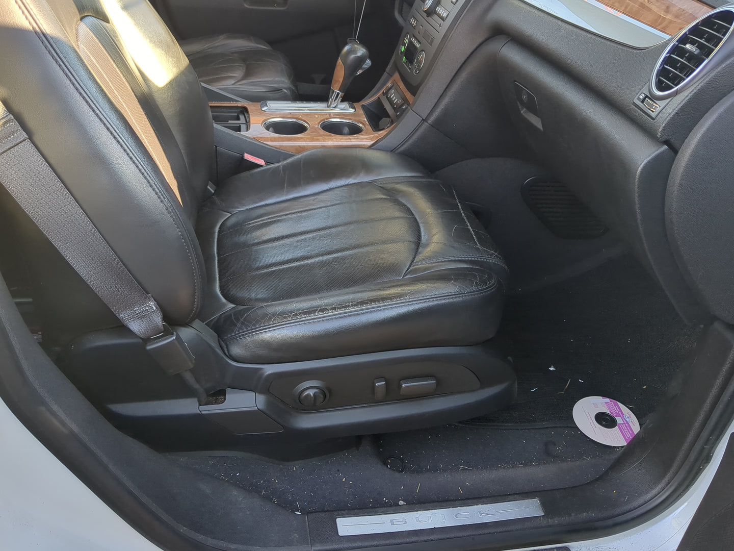 2009-2011 Buick Enclave Passenger Front Seat Oem - Oemusedautoparts1.com