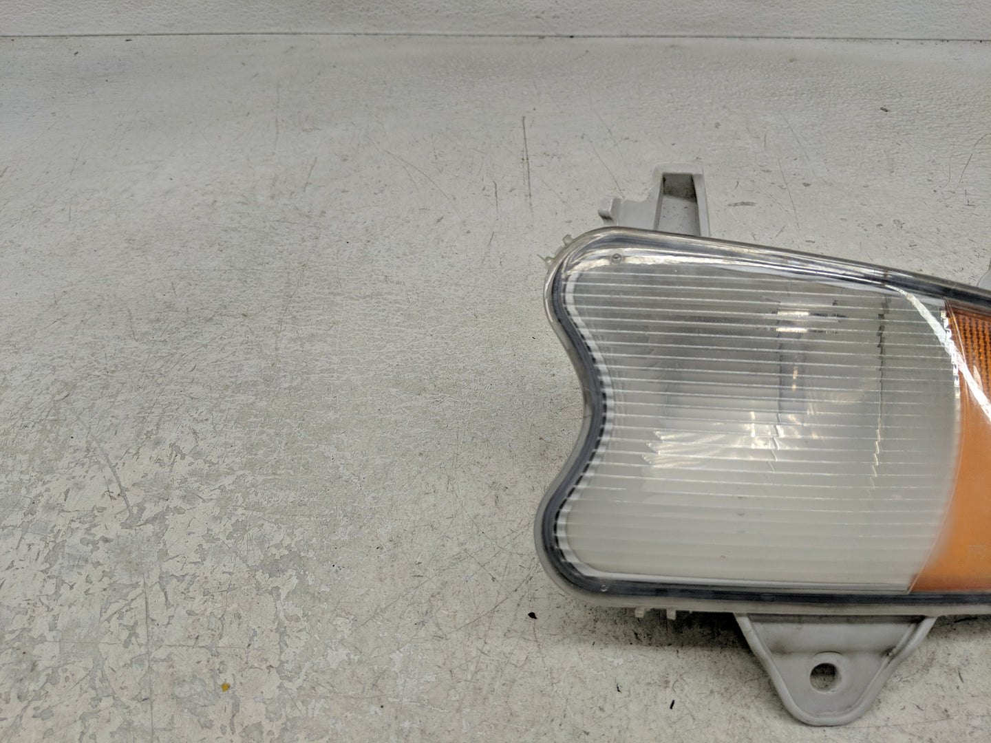 2008-2012 Buick Enclave Driver Left Oem Front Light Lamp - Oemusedautoparts1.com
