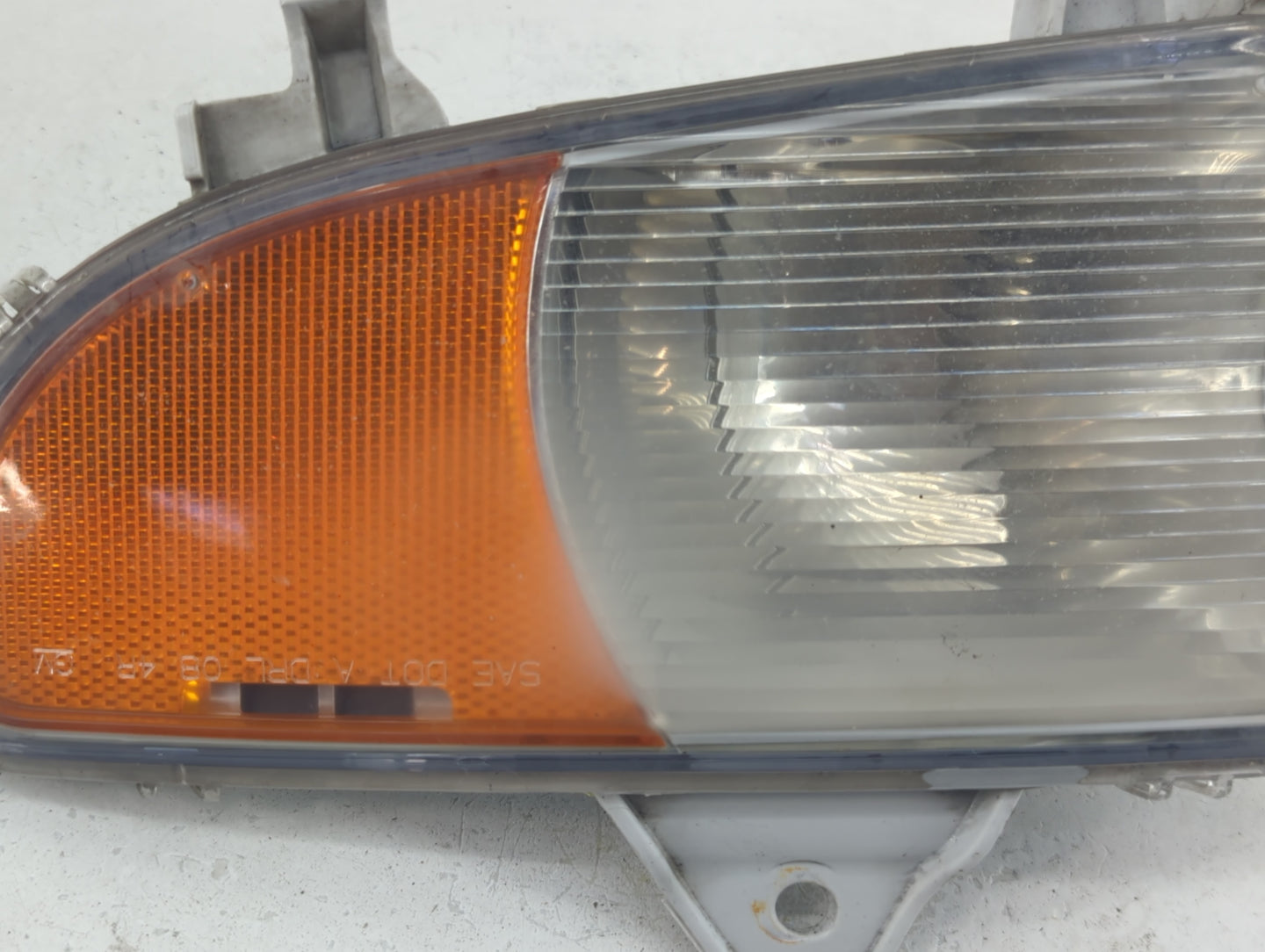 2008-2012 Buick Enclave Driver Left Oem Front Light Lamp - Oemusedautoparts1.com