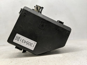 2010-2011 Buick Enclave Fusebox Fuse Box Panel Relay Module P/N:15927722 Fits Fits 2010 2011 OEM Used Auto Parts - Oemusedau