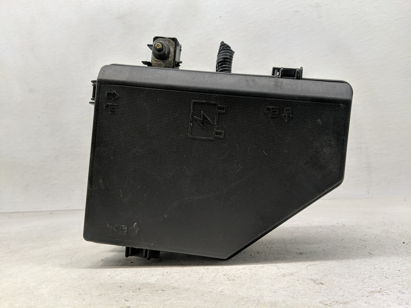 2010-2011 Buick Enclave Fusebox Fuse Box Panel Relay Module P/N:7140-1941-30 Fits Fits 2010 2011 OEM Used Auto Parts - Oemus