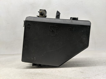 compare product 2010-2011 Buick Enclave Fusebox Fuse Box Panel Relay Module P/N:7140-1941-30 Fits Fits 2010 2011 OEM Used Auto Parts