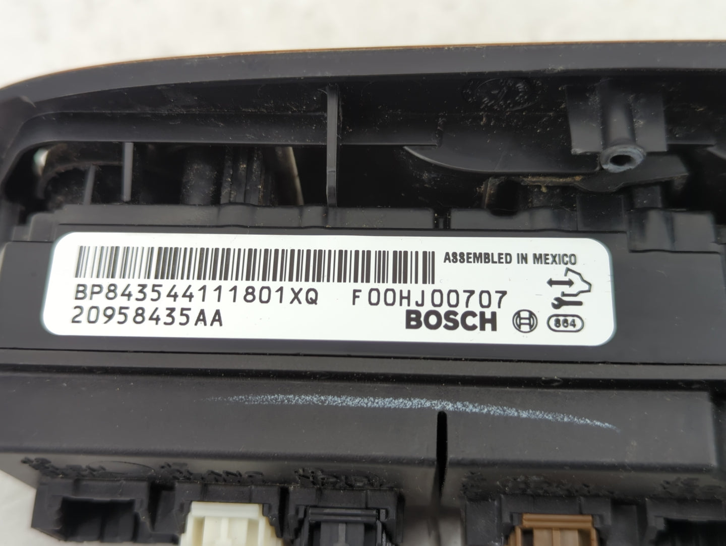 2010-2017 Buick Enclave Master Power Window Switch Replacement Driver Side Left P/N:20958435AA Fits OEM Used Auto Parts - Oe