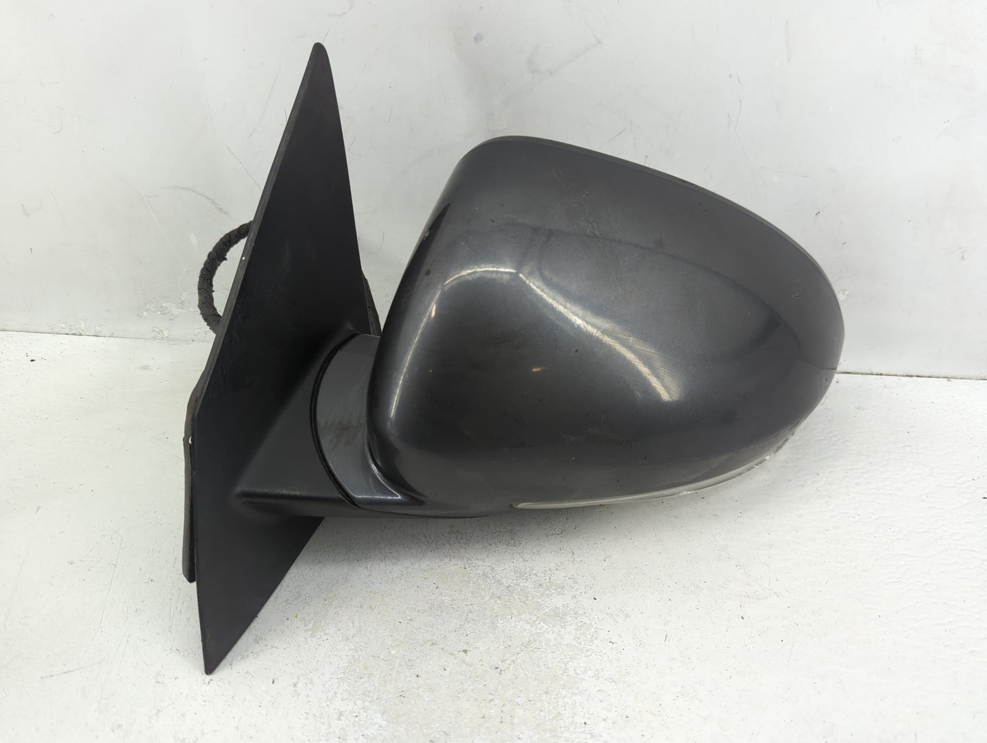 2008-2012 Buick Enclave Driver Side View Mirror - Left Door Mirror OEM Used - Oemusedautoparts1.com