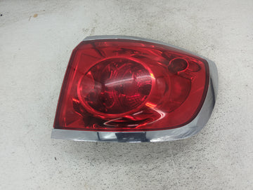 2008-2012 Buick Enclave Tail Light Assembly Passenger Right OEM P/N:25954942 Fits Fits 2008 2009 2010 2011 2012 OEM Used Aut