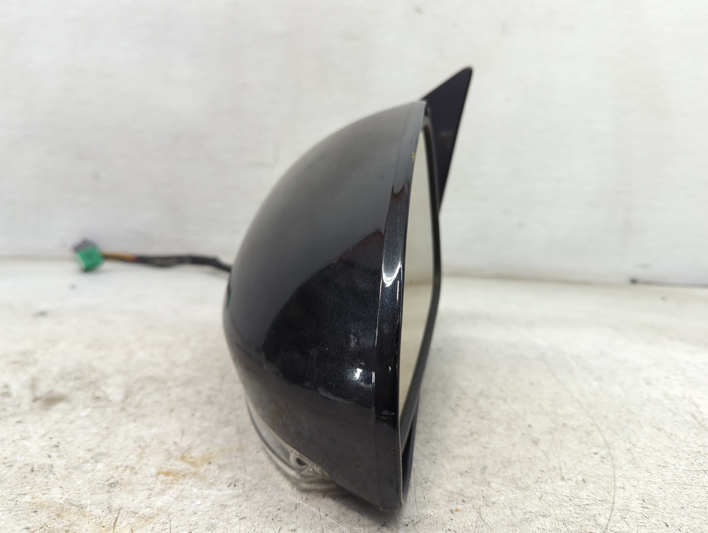 2008-2012 Buick Enclave Driver Side View Mirror - Left Door Mirror OEM Used - Oemusedautoparts1.com