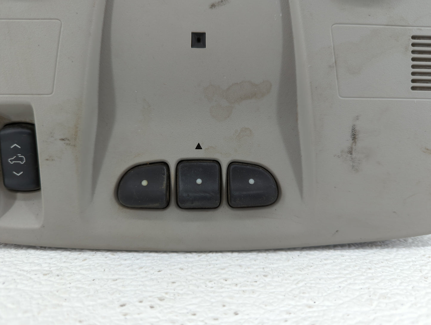 2008-2017 Buick Enclave Overhead Roof Console Interior Dome Light - Oemusedautoparts1.com