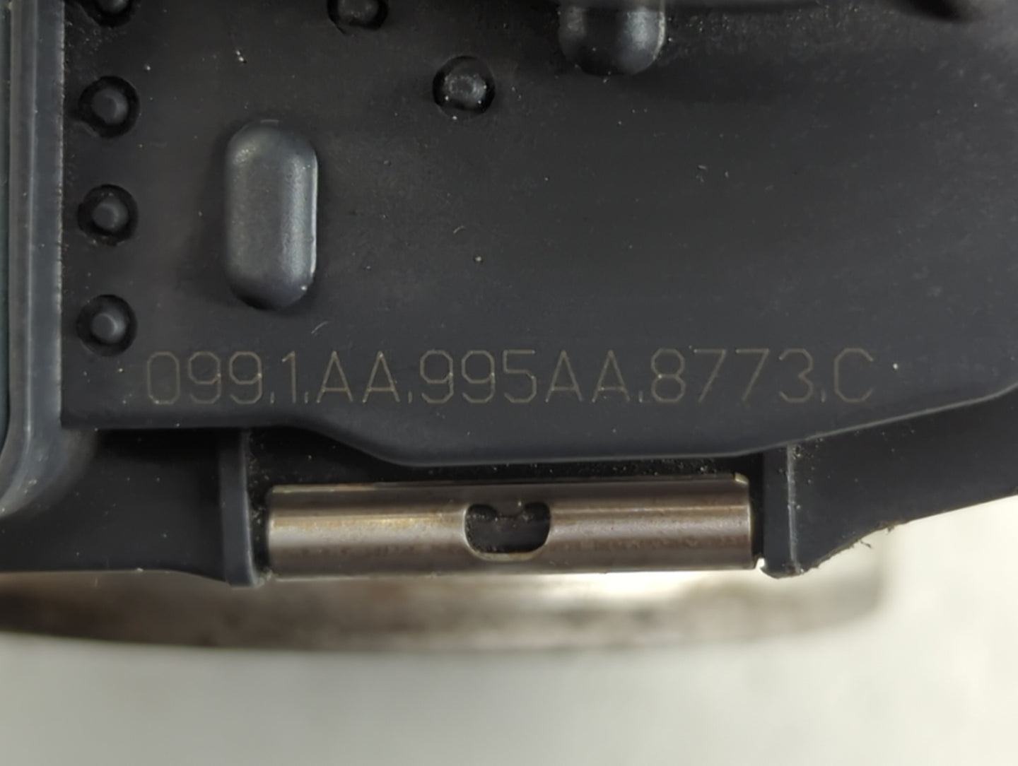 2008-2011 Buick Enclave Throttle Body P/N:591HB 995AA Fits Fits 2007 2008 2009 2010 2011 OEM Used Auto Parts - Oemusedautopa