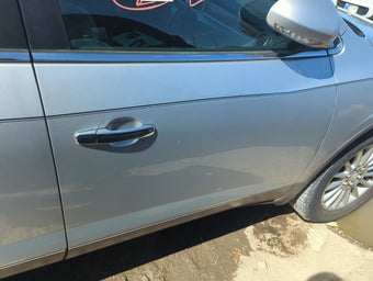 compare product 2010-2017 Buick Enclave Passenger Front Door Oem 5018173