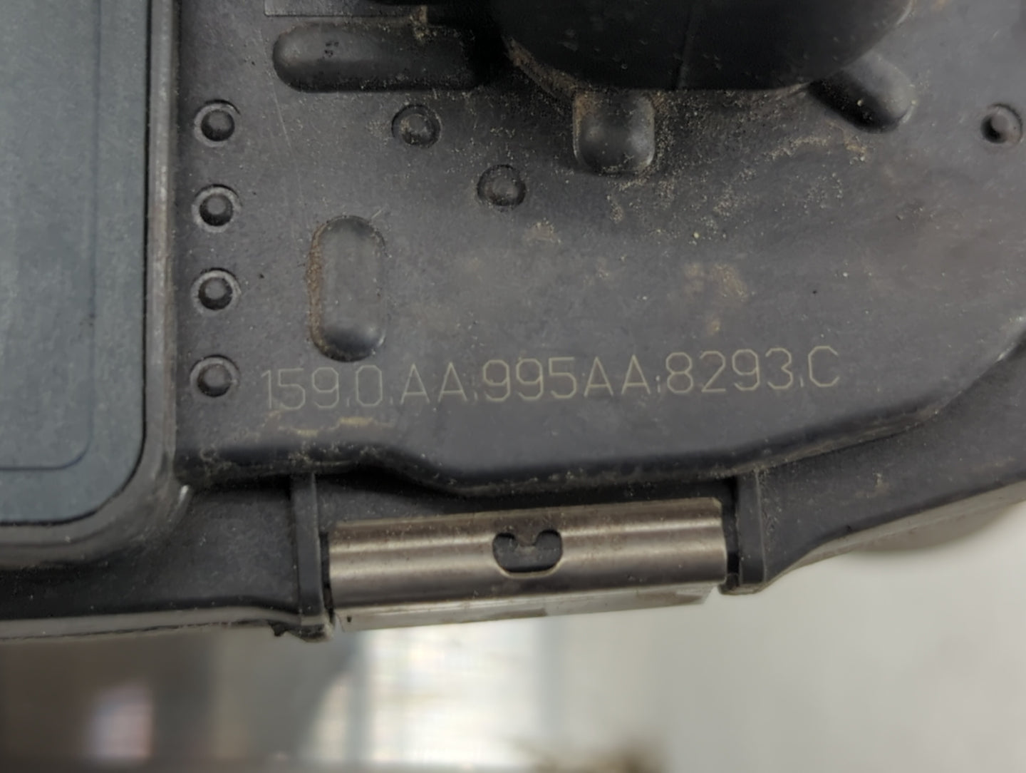 2008-2011 Buick Enclave Throttle Body P/N:1590AA 995AA Fits Fits 2007 2008 2009 2010 2011 OEM Used Auto Parts - Oemusedautop