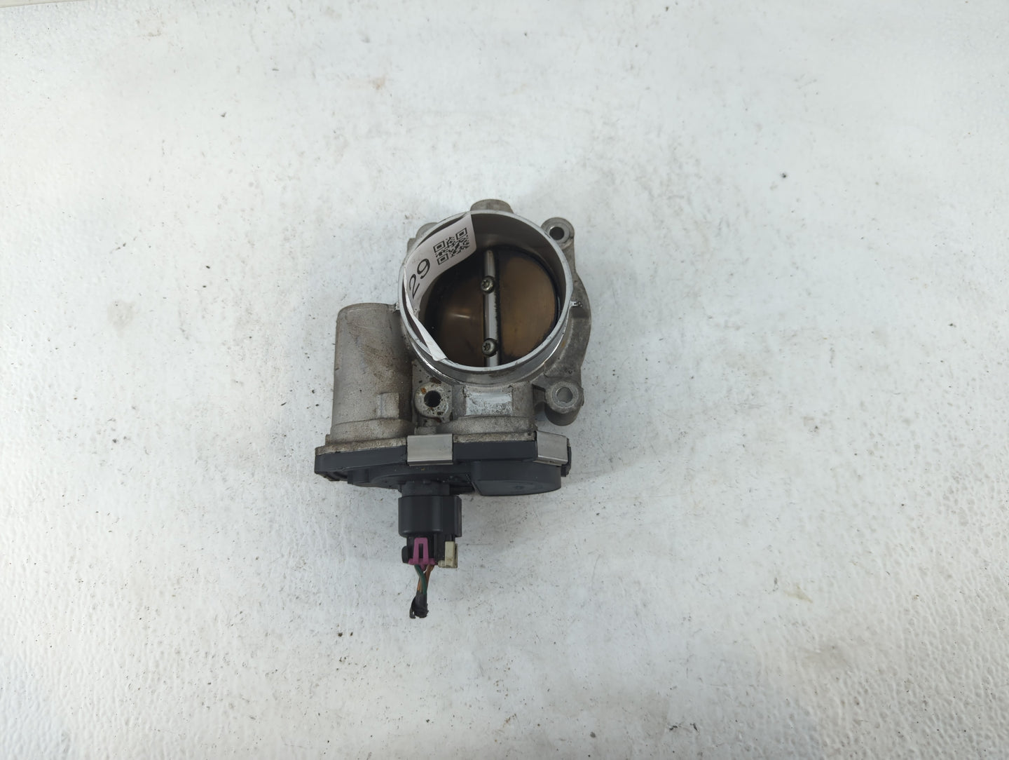 2011 Buick Enclave Throttle Body P/N:995AA 0137C Fits OEM Used Auto Parts - Oemusedautoparts1.com