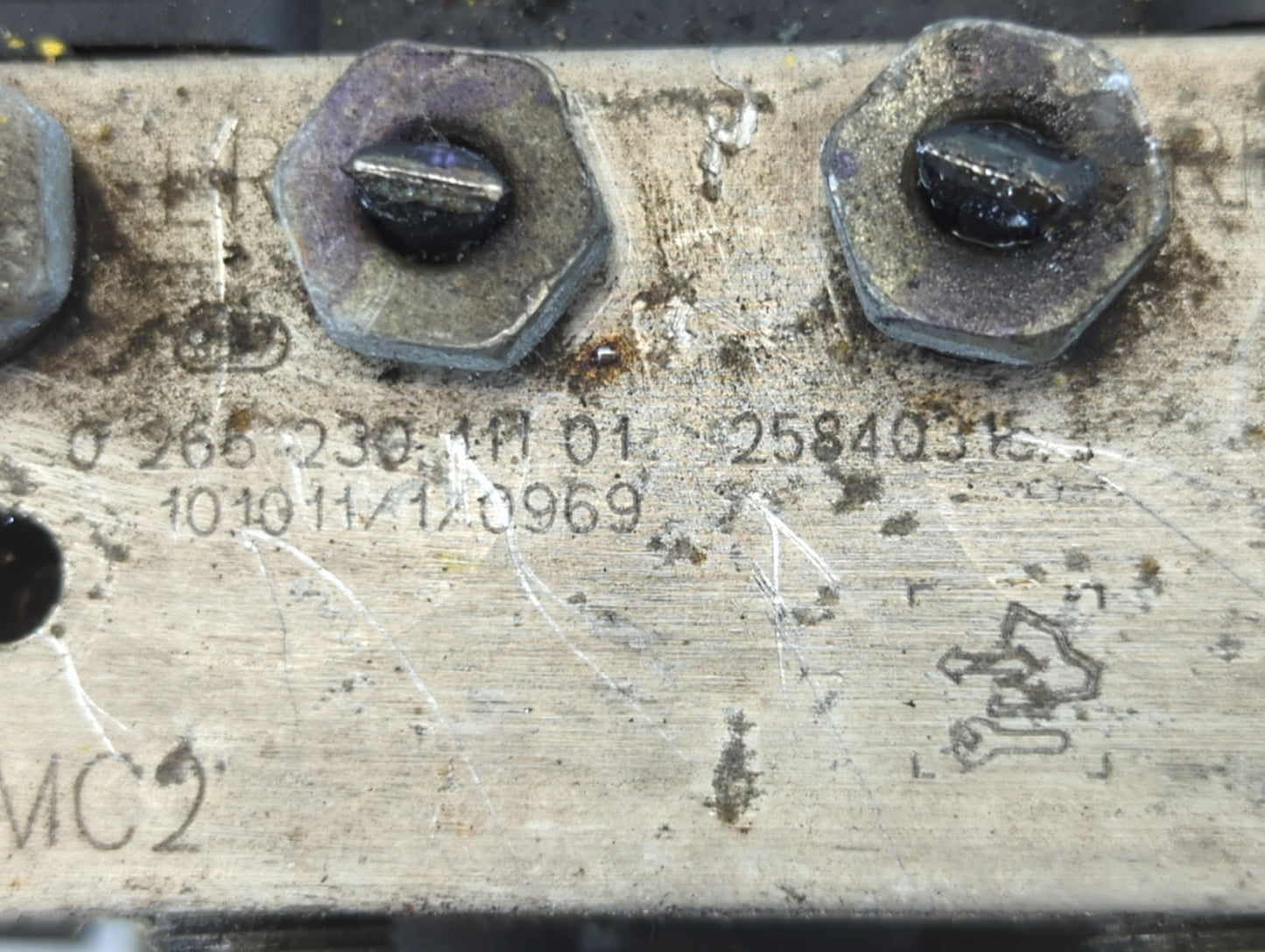 2009-2011 Buick Enclave ABS Pump Control Module Replacement P/N:25840314 0 265 230 109 01 Fits Fits 2008 2009 2010 2011 OEM 