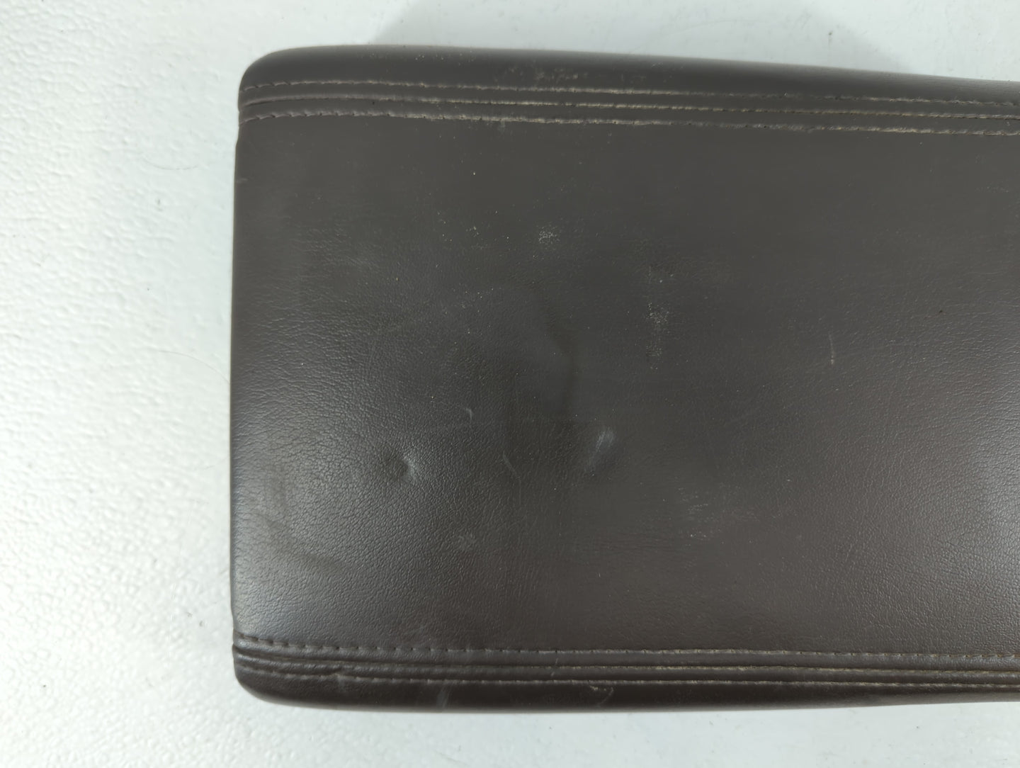 2011 Buick Enclave Center Console Armrest Cover Lid Black - Oemusedautoparts1.com