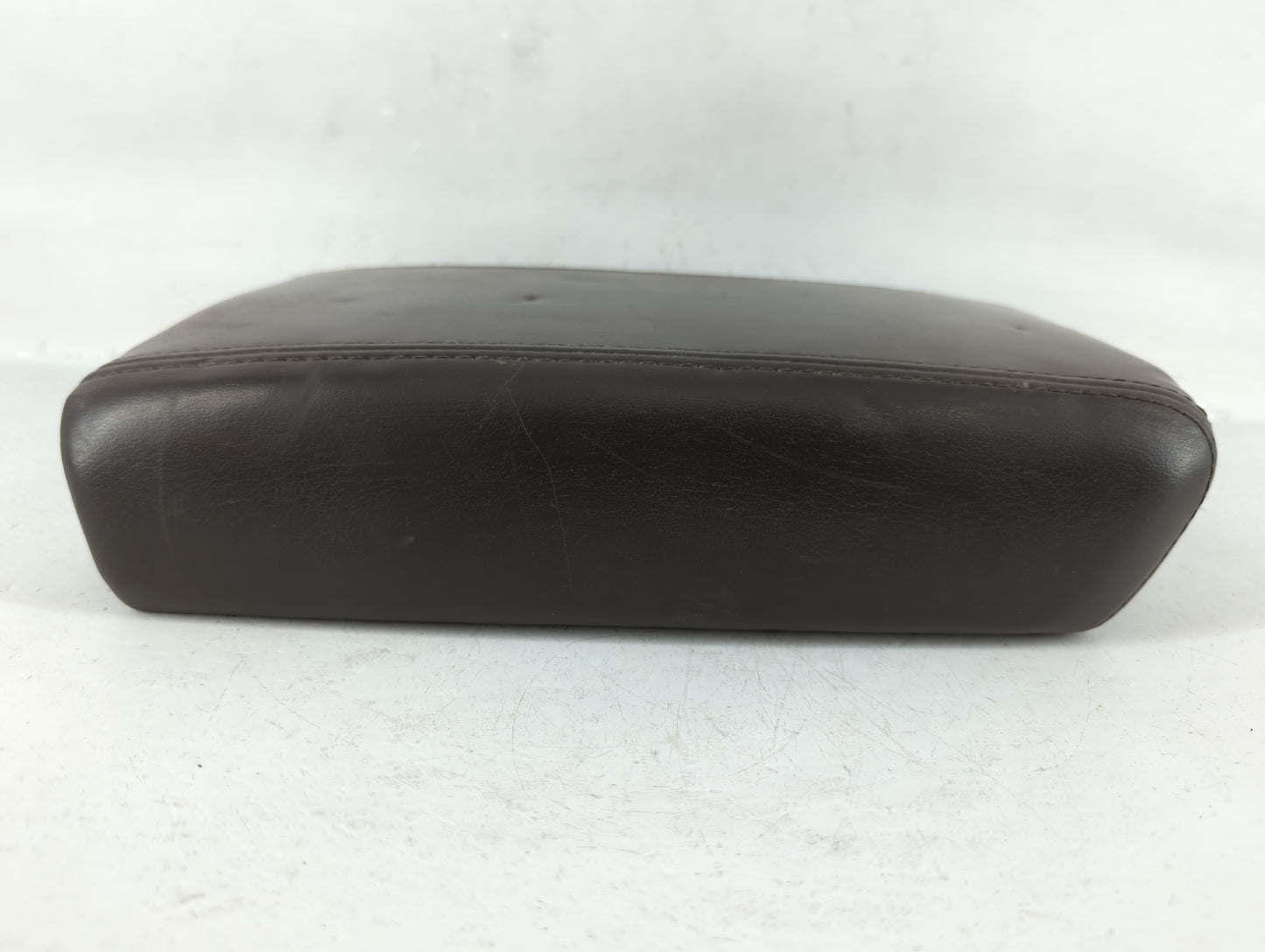 2011 Buick Enclave Center Console Armrest Cover Lid Black - Oemusedautoparts1.com