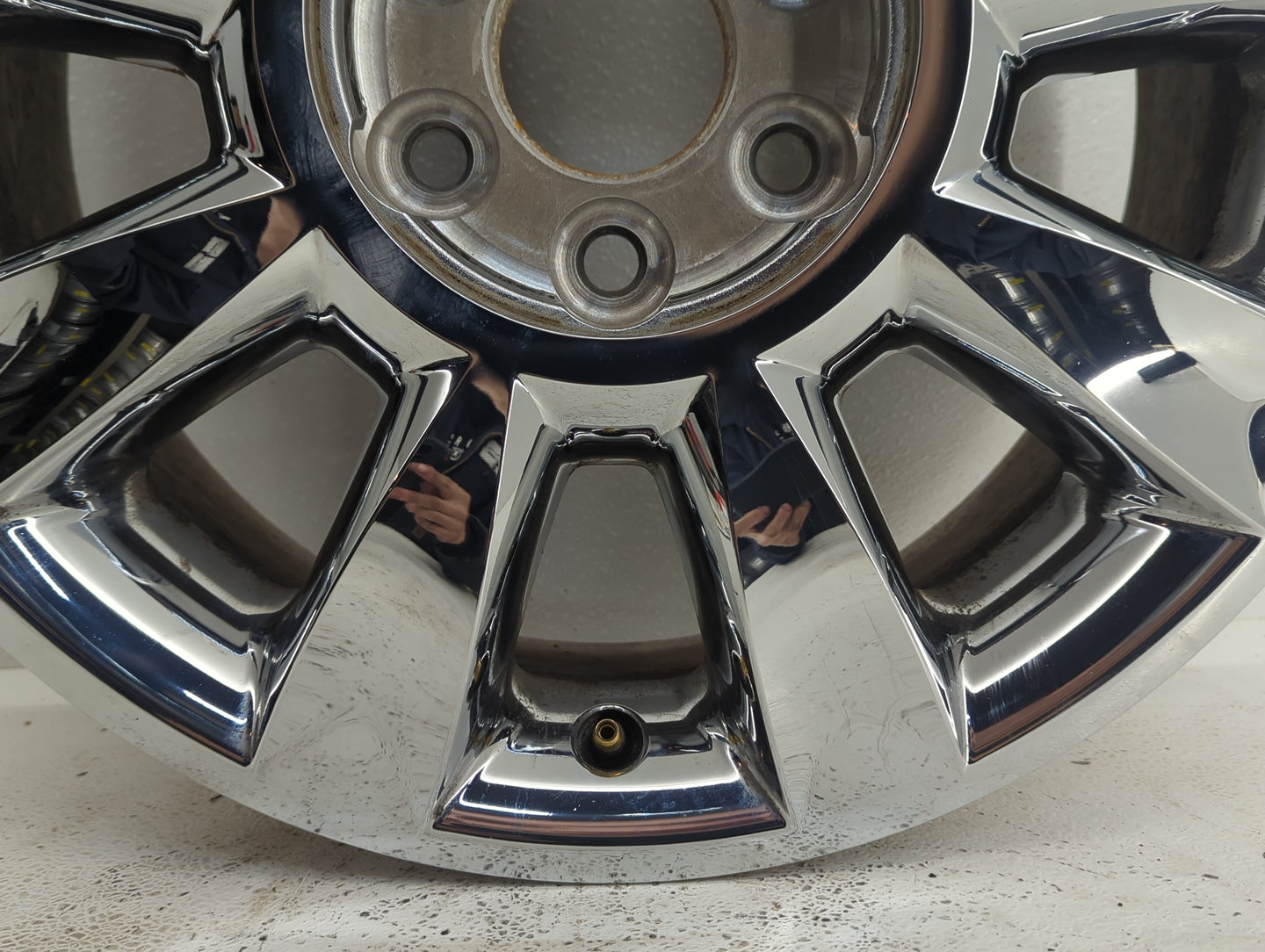 2010-2012 Buick Enclave Wheel Rim Oem - Oemusedautoparts1.com