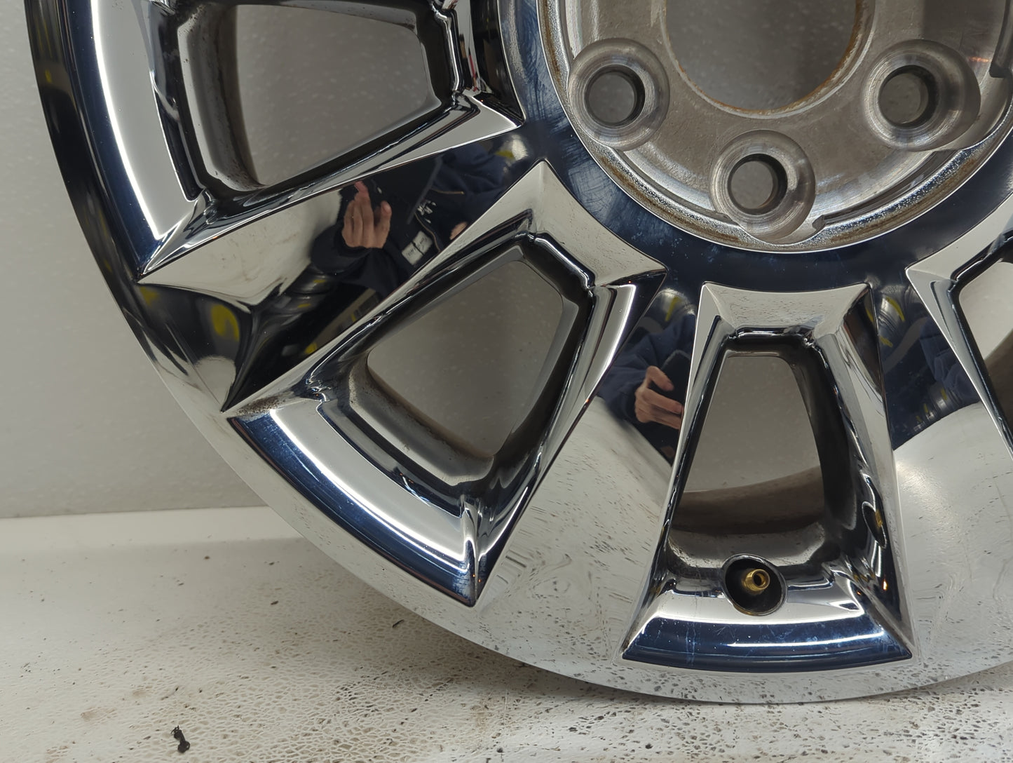 2010-2012 Buick Enclave Wheel Rim Oem - Oemusedautoparts1.com