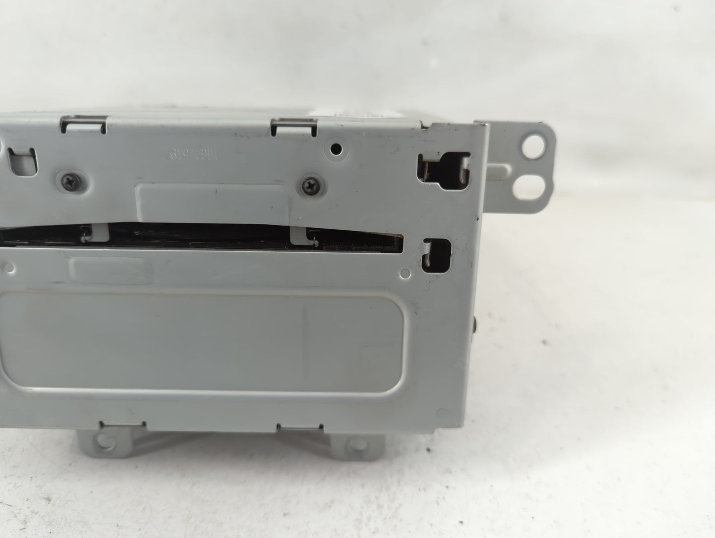 2010-2012 Buick Lacrosse Radio AM FM Cd Player Receiver Replacement P/N:20983517 Fits Fits 2010 2011 2012 OEM Used Auto Part
