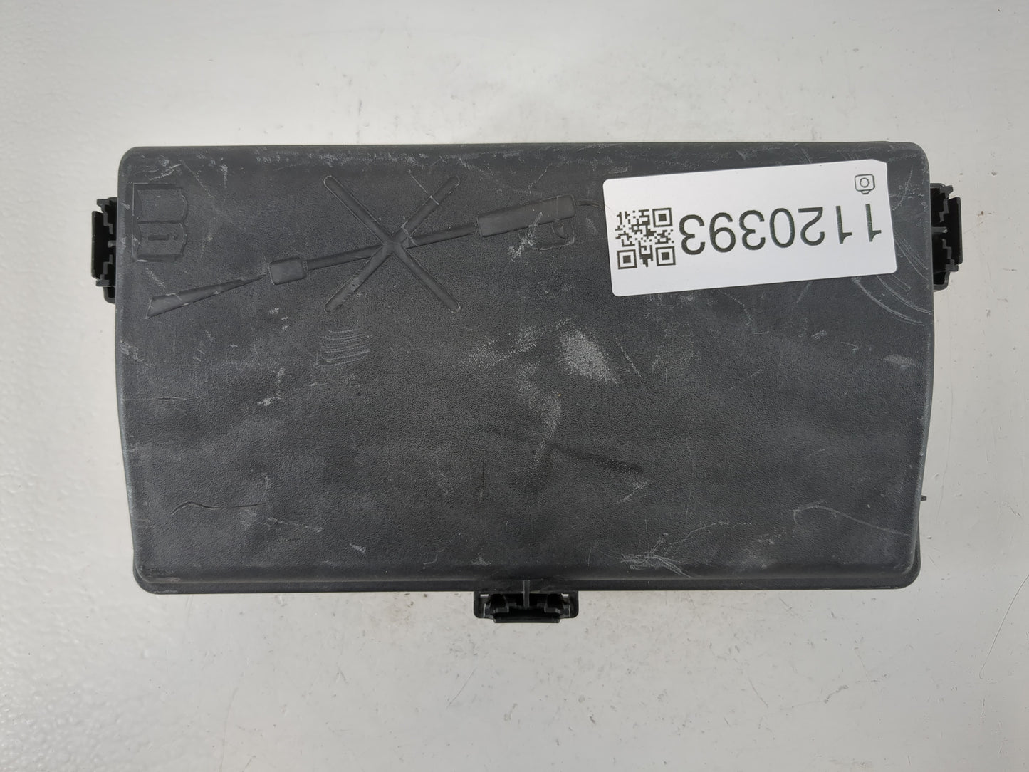 2011 Buick Lacrosse Fusebox Fuse Box Panel Relay Module P/N:20994160 20922937, 812461952 Fits OEM Used Auto Parts - Oemuseda