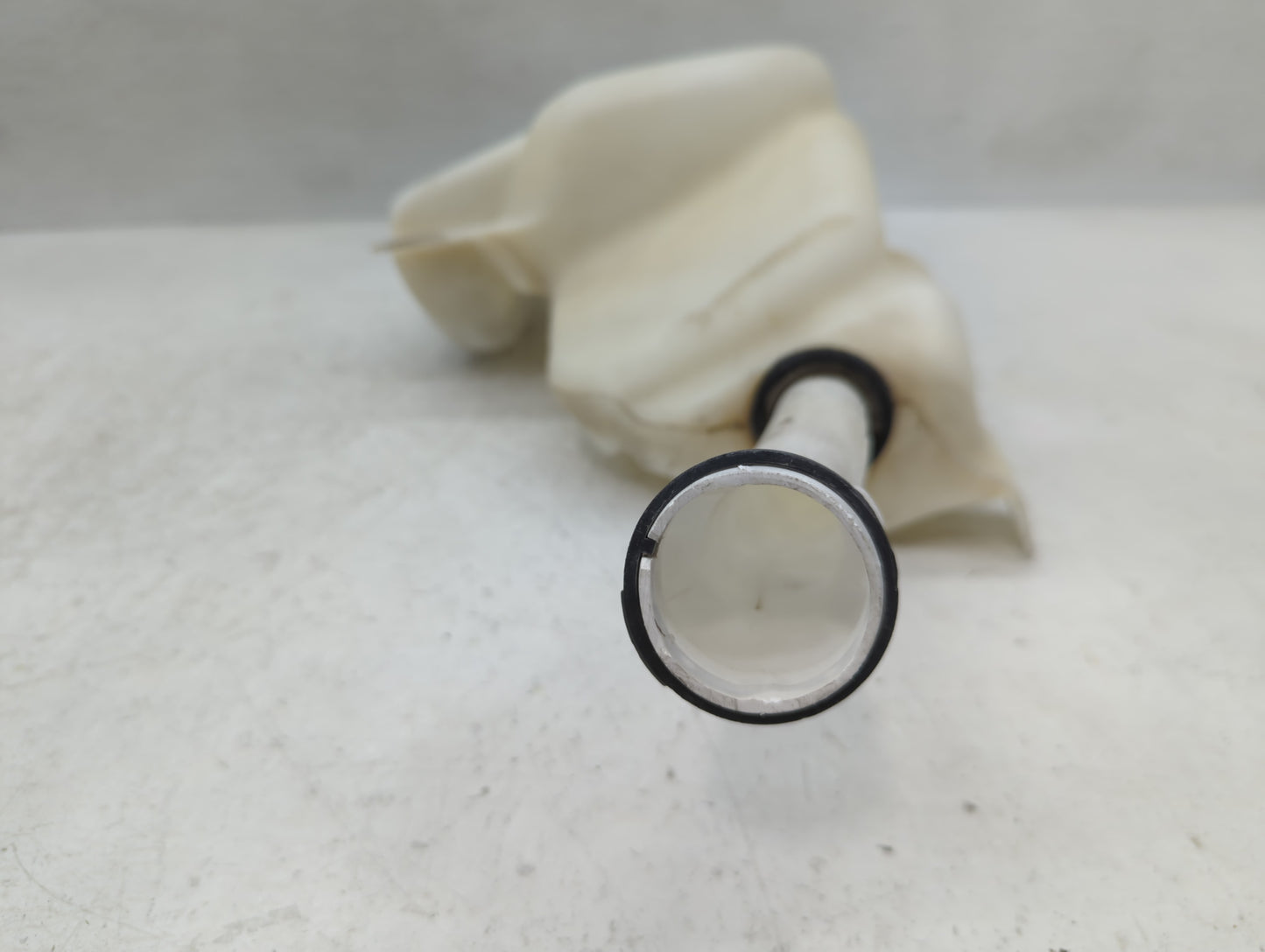 2010-2016 Buick Lacrosse Windshield Washer Fluid Reservoir Bottle Oem - Oemusedautoparts1.com