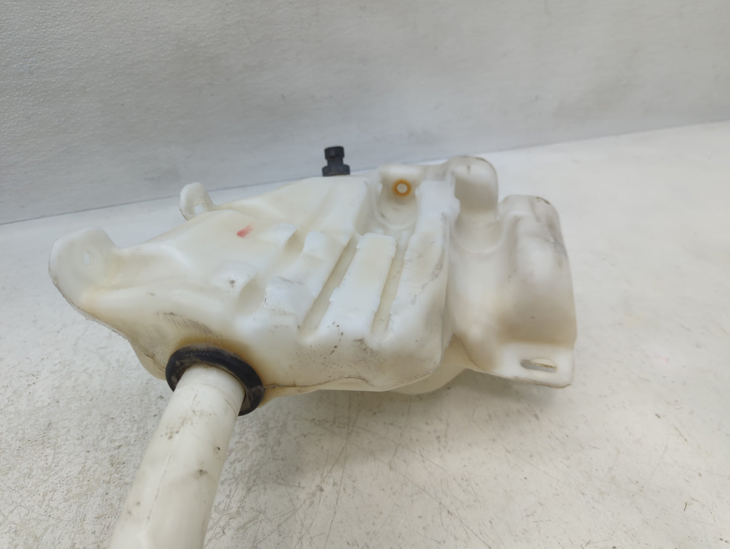 2010-2016 Buick Lacrosse Windshield Washer Fluid Reservoir Bottle Oem - Oemusedautoparts1.com