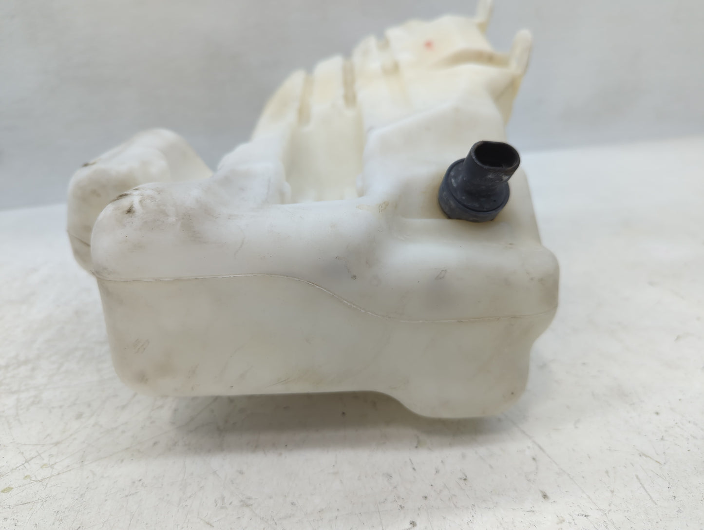 2010-2016 Buick Lacrosse Windshield Washer Fluid Reservoir Bottle Oem - Oemusedautoparts1.com