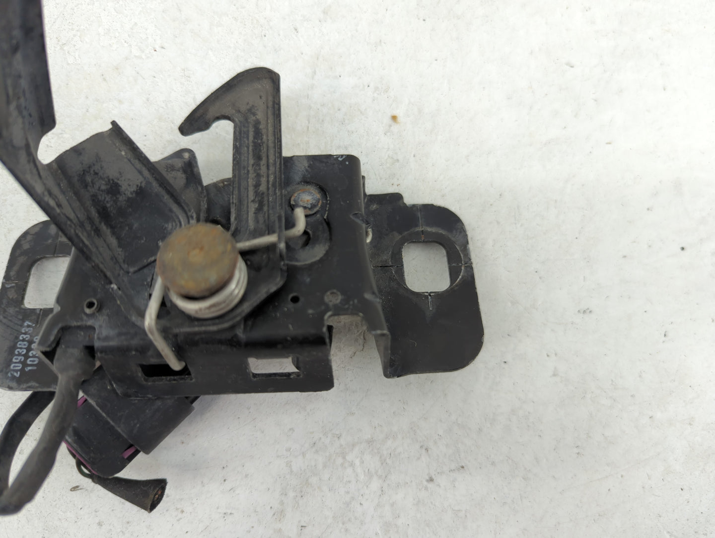 2011 Buick Lacrosse Hood Latch Assembly - Oemusedautoparts1.com